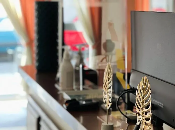 Tea Deluxe - 酒店 3*